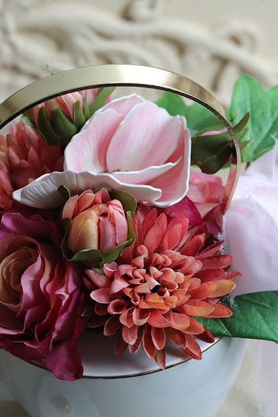 Flower Tea, bukiet kwiatowy z imbrykiem, zestaw prezentowy