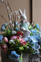 Zajączek Blue Boy 2, dekoracja wielkanocna w szufladzie