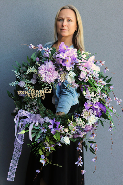 Gretta Violet, wieniec nagrobny z dedykacją