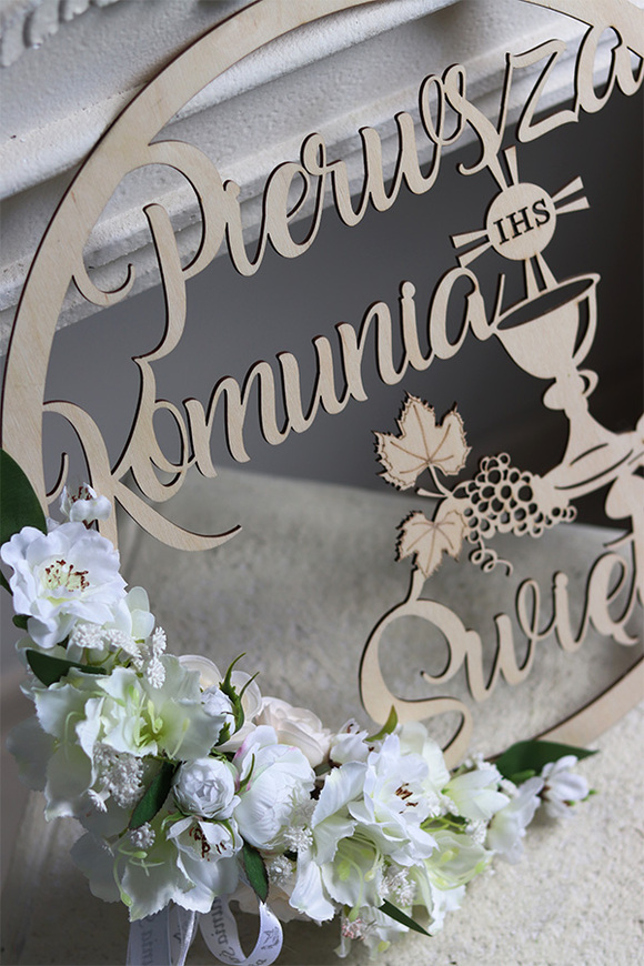 Pierwsza Komunia Święta, wianek dekoracyjny z napisem