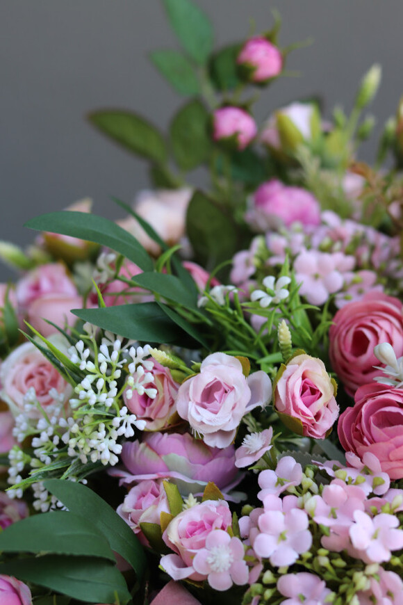 bogaty flowerbox z różami, Rosario Velvet