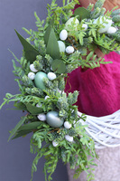 Green Easter, wielkanocny wianek na drzwi z jajkami