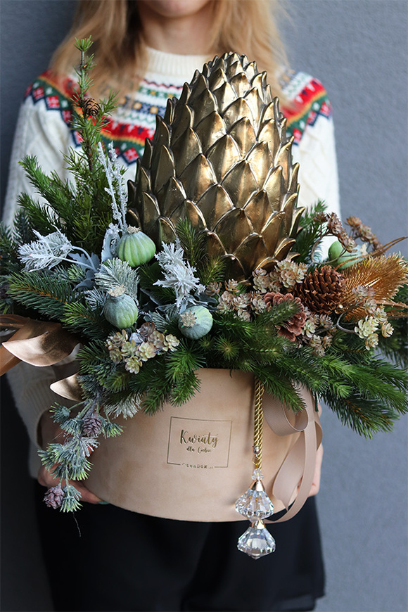 Goldenia, flowerbox świąteczny z karczochem