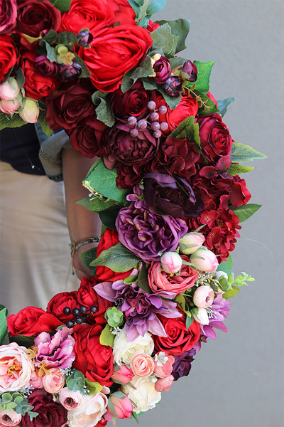 Monaco England, bardzo duży kwiatowy wianek