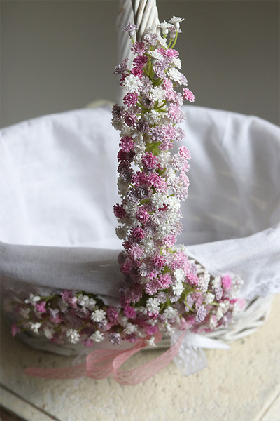 Kaszka Pastella 2, dekorowany koszyczek wielkanocny z serwetką