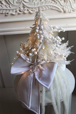 OD RĘKI Zimowa Biel, świąteczna choinka z dekoracją LED, wym.47cm