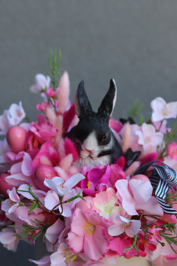 Zając w Różu, stroik wielkanocny z zającem