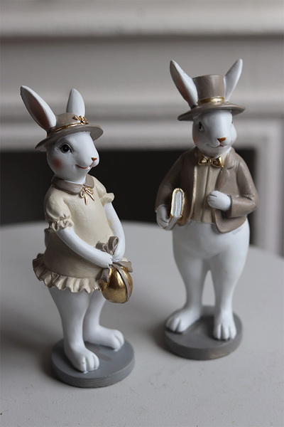 Bunny Cottage Beige, figurka wielkanocna zajączek