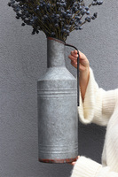 Niebieskich Głogów Blue, zimowy bukiet w wazonie