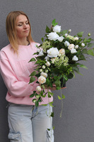 Weiss, nowoczesny bukiet nagrobny we wkładzie