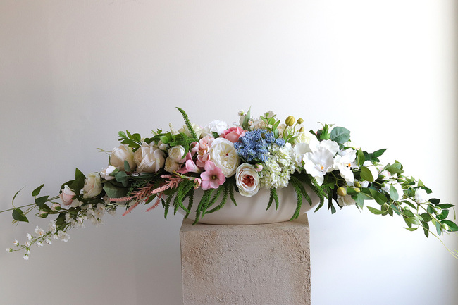 Preludium Laos, kompozycja w ceramicznej łódce