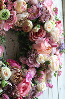 bogaty kwiatowy wianek, Perrasa Pinky