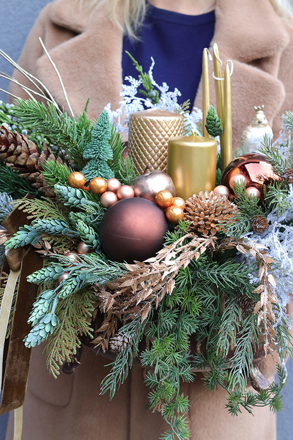 Amber Eve, złoty stroik świąteczny