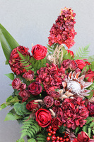 Bordo Luxury, wiązanka nagrobna z różami