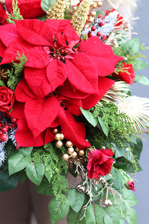 Red Winter, komplet dekoracji nagrobnych