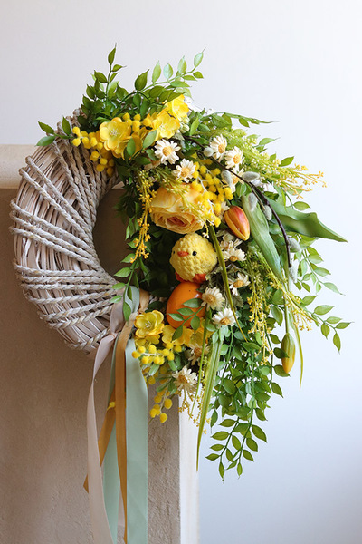 Solare, asymetryczny wianek wiosenny