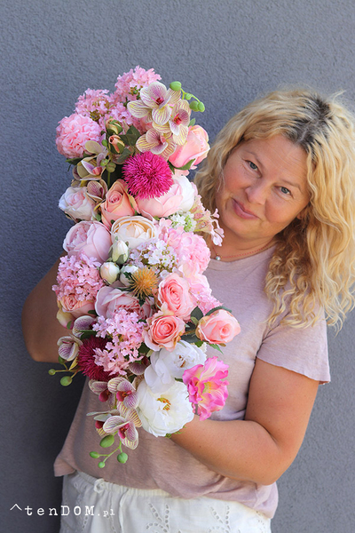 Laos Opera Peony, kompozycja w ceramicznej łódce