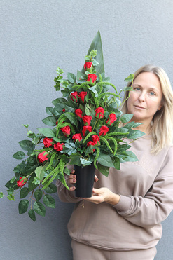 Czerwone Serce, nagrobny bukiet, wys.65cm