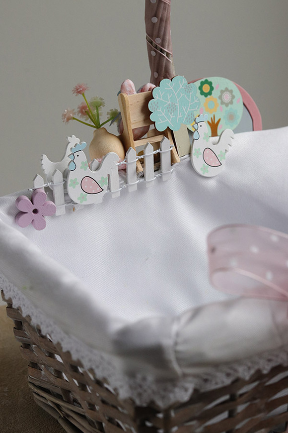 U Drzwi, dekorowany koszyczek wielkanocny