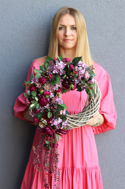 Cleona, asymetryczny wianek na drzwi, rozp.40cm