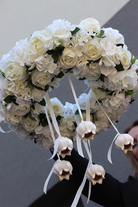 Caryca White Spring, podwieszany wianek sufitowy