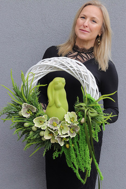 OD RĘKI Bunny Green, wiosenny wianek z zajączkiem, rozp.54cm