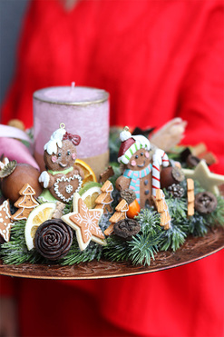 Gellia, stroik ze świecą na talerzu, wym.12x33cm 