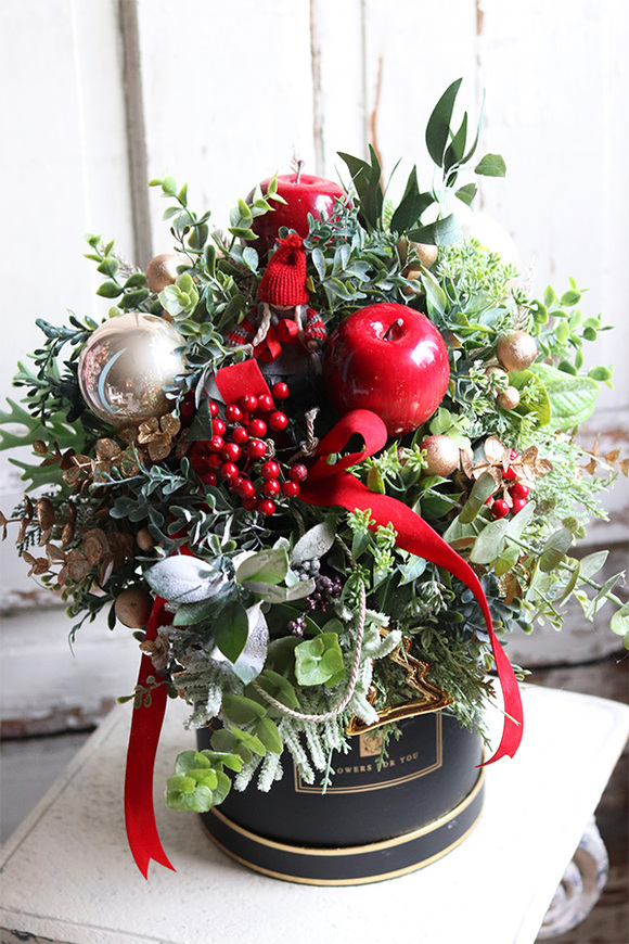 bożonarodzeniowy flowerbox z bombkami, Ferrari, wys.48cm