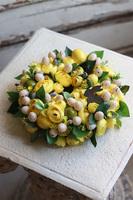 Geldinio, wiosenny stroik - wianek z żółtych kwiatów, śr.22cm