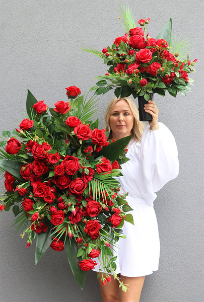 Gloria Czerwone Róże, kompozycja nagrobna w misie