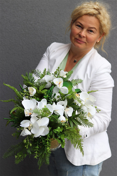 Goldie Greena Dekoriada, kompozycja z sukulentami w donicy glamour