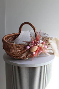 Debbie Pink, dekorowany koszyczek wielkanocny z serwetką, wys.20cm