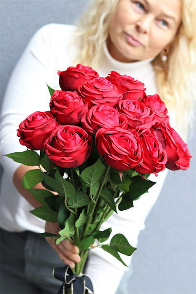 bukiet nagrobny, Czerwone Róże, 12 sztuk