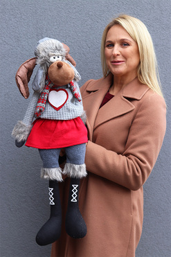 OD RĘKI Ragdoll Rudolf A, laleczka zimowa renifer siedząca, wys.75cm