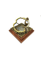 Augsburg, zegar słoneczny i kompas