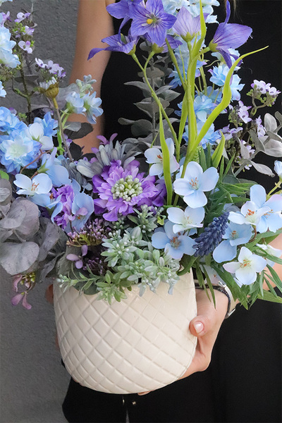 Blue Lagoone, wiosenna kompozycja kwiatowa