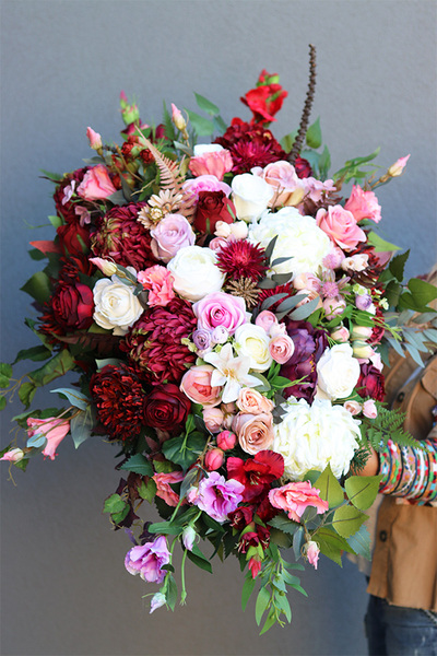 Medra, bogata wiązanka nagrobna