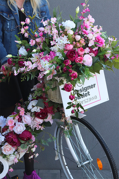 Bicycletta Terransja, kwiatowa dekoracja roweru 