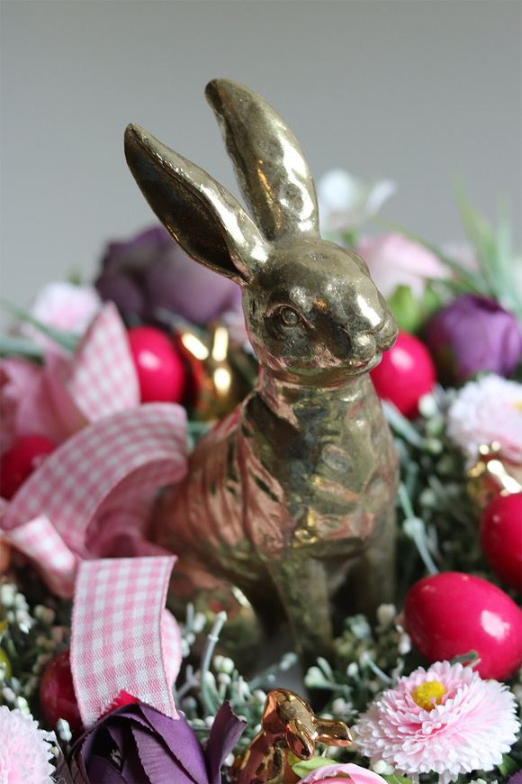 Gretta Ressa, wielkanocny stroik na talerzu z zającem