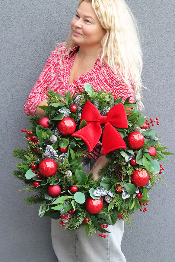 Apart Christmas Exclusive 3, świąteczny wianek z kokardą