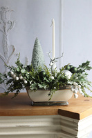 Srebrny Renifer, elegancki świąteczny stroik ze świecą