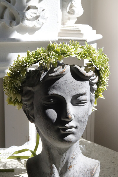 Olimpia Green, komunijny wianek na głowę