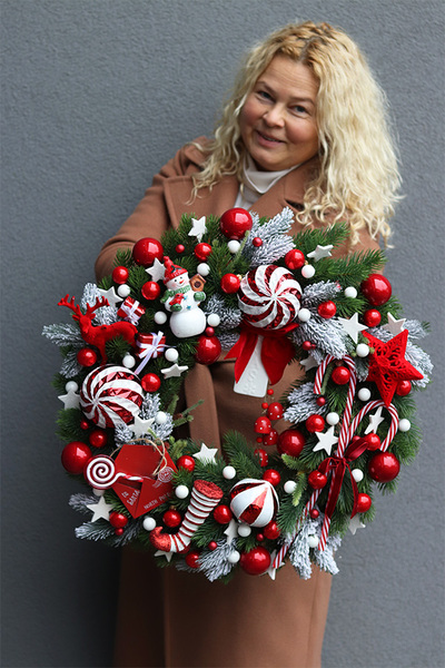Red House Lollypop, świąteczny wianek dekoracyjny