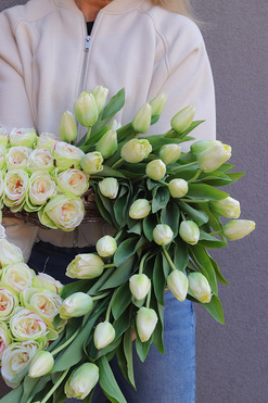 Lovely Tulips, komplet dekoracji nagrobnych, wieniec + bukiet