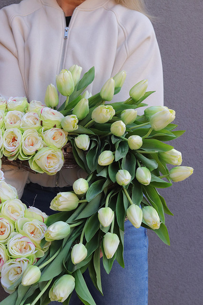 Lovely Tulips, komplet dekoracji nagrobnych