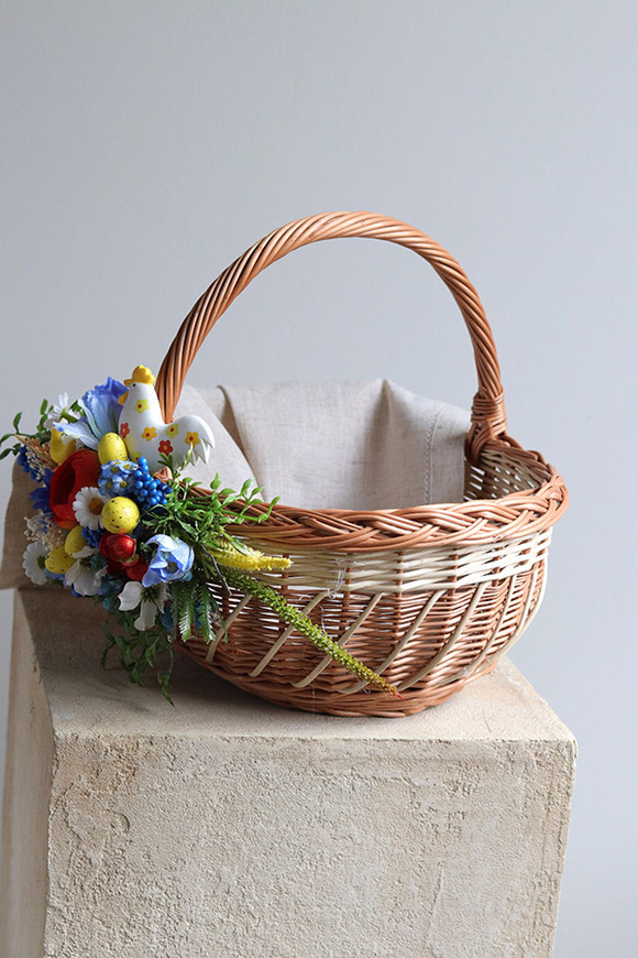 Mazovia Easter, dekorowany koszyczek wielkanocny