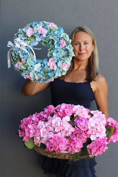 Pink Grettia, długi kosz różowych hortensji