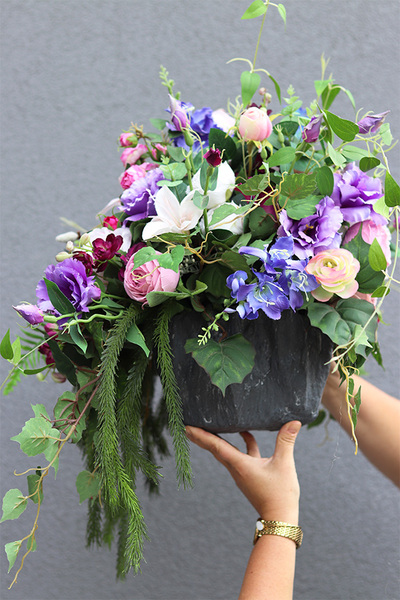 Gretti Volcan, kompozycja nagrobna w misie