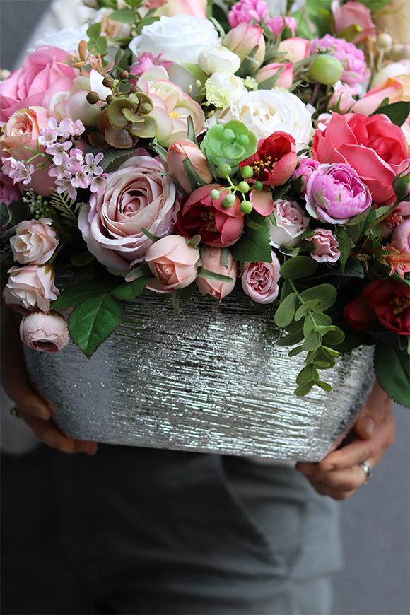 Helita Pink, kompozycja nagrobna w naczyniu