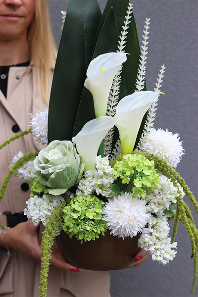 Kalla Elegance, kompozycja kwiatowa w naczyniu